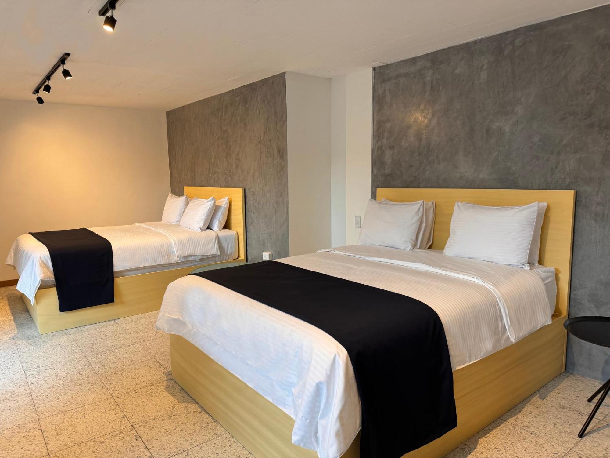Hotel Cardedeu Express 4*