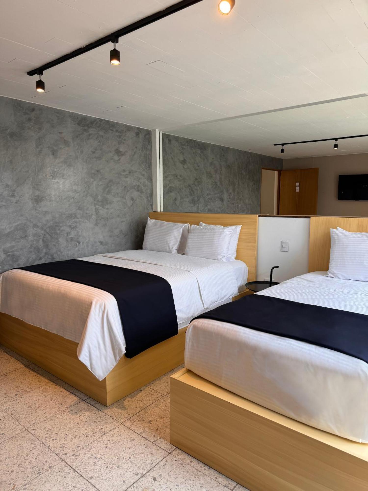 Hotel Cardedeu Express 4*